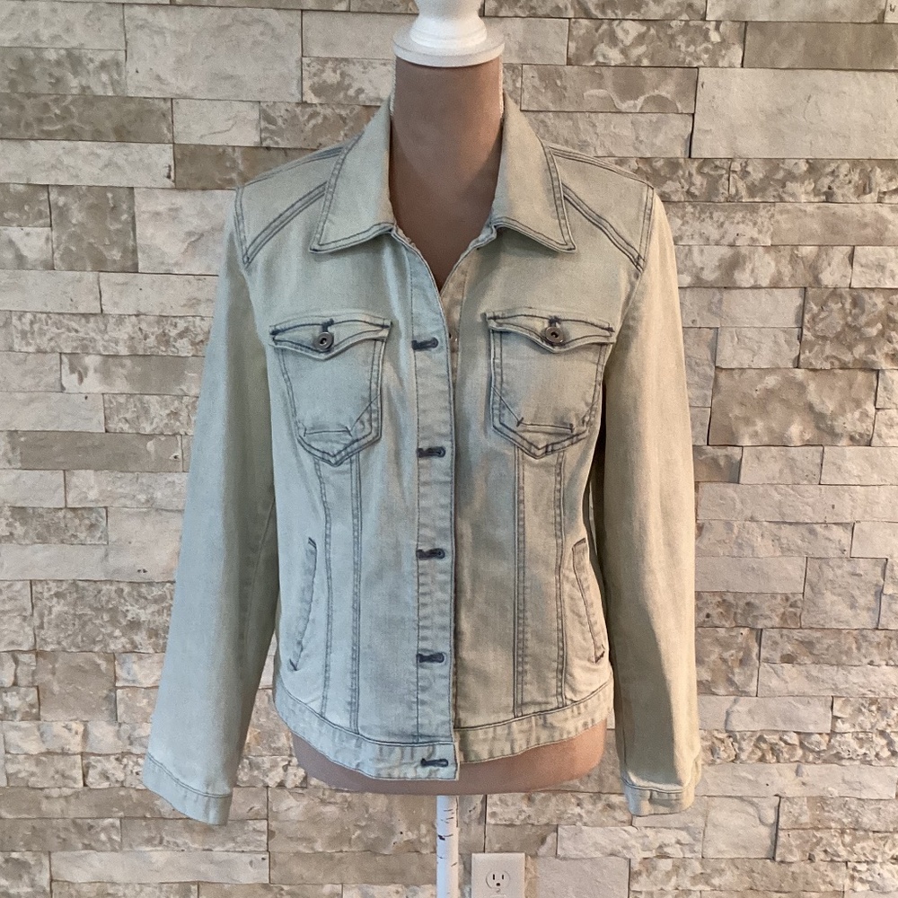 Chico's light-wash denim jacket